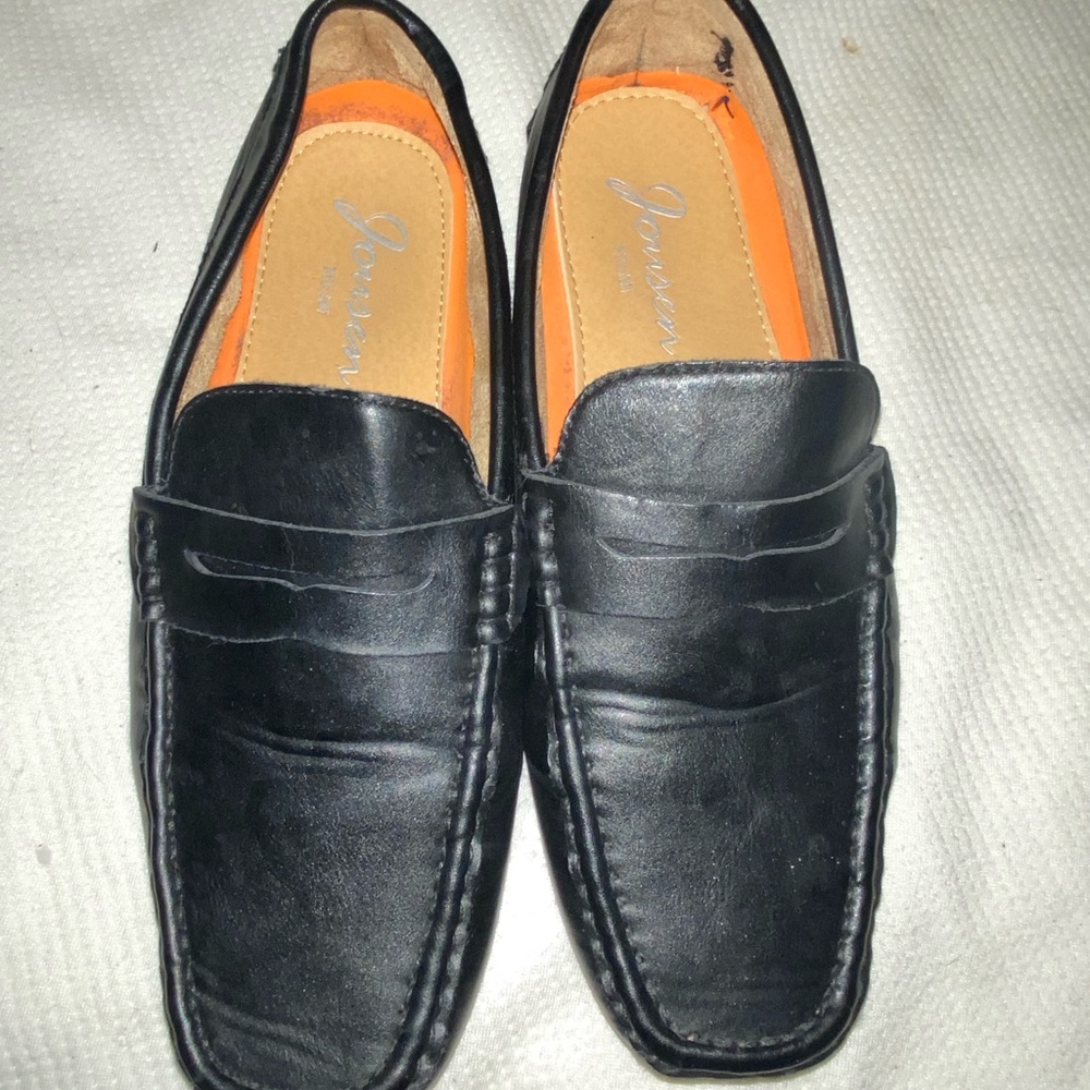 Jensen Black Loafers with Penny Style Vamp and Leather Finish